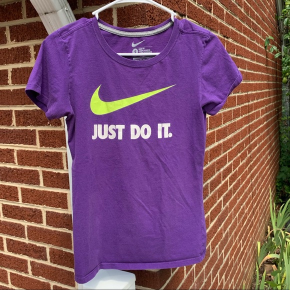 Nike Tops - Nike Purple Women’s T-Shirt